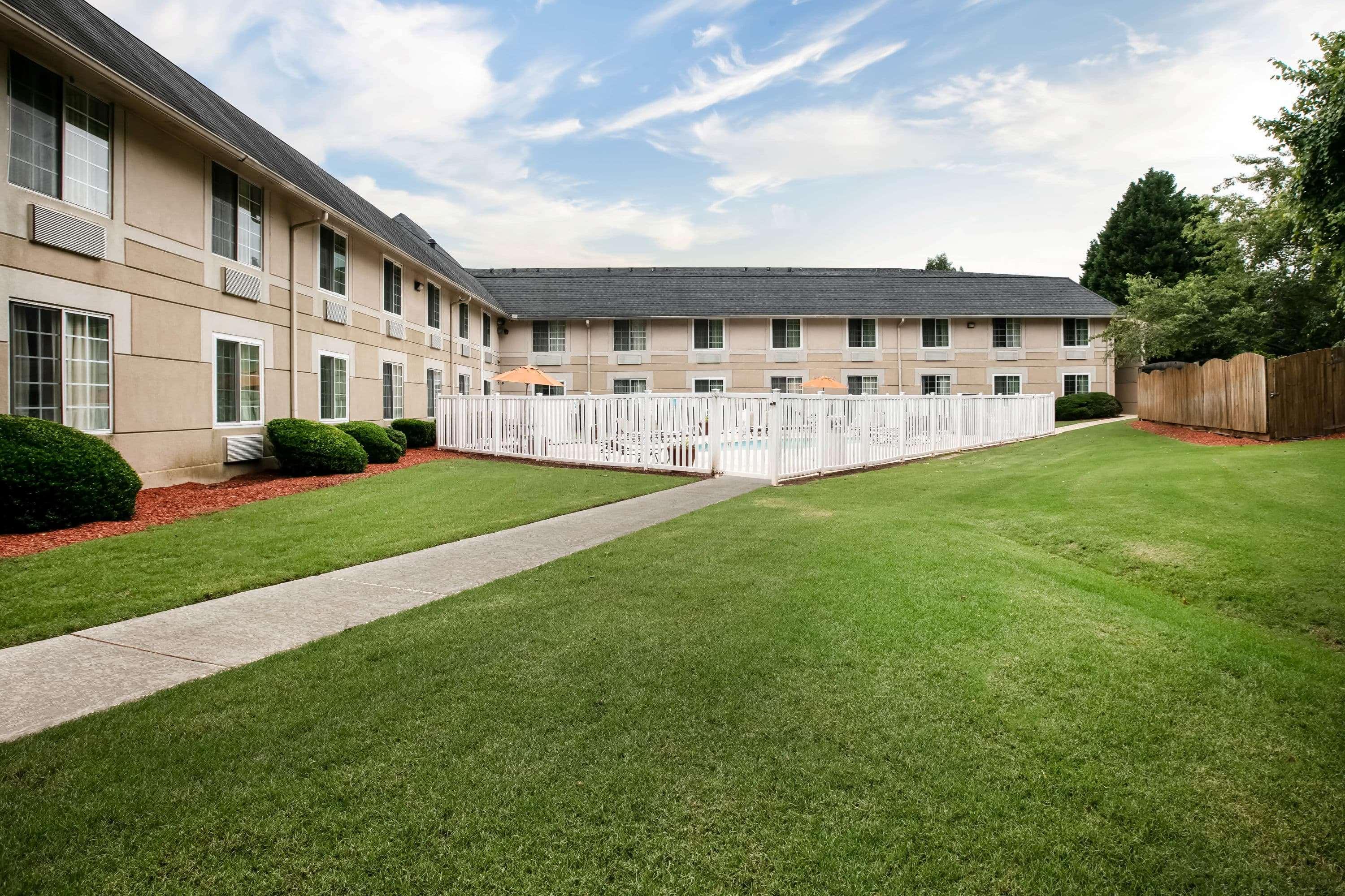 Baymont Inn & Suites Braselton Eksteriør billede