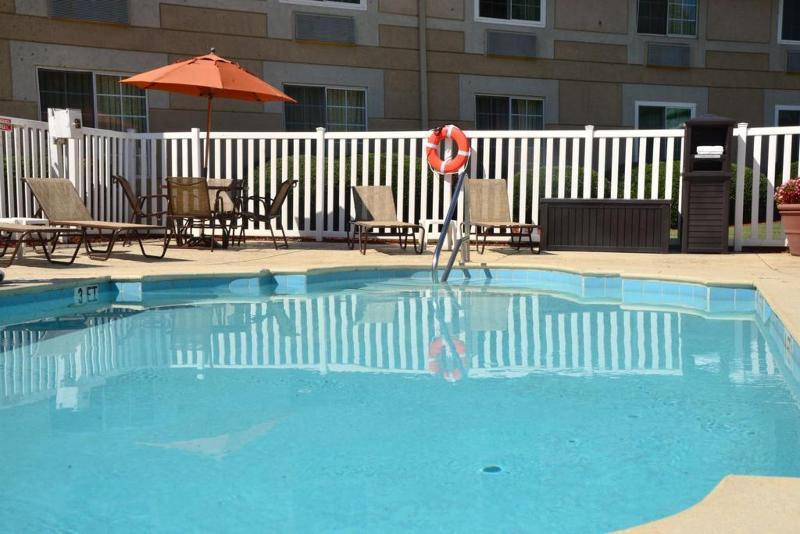 Baymont Inn & Suites Braselton Eksteriør billede